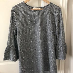 Black and white Flowered top